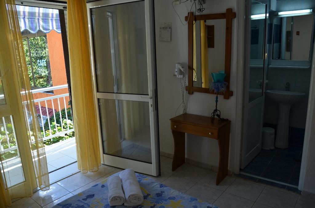 Chrisi Akti Hotel Skala Potamia  Ruang foto